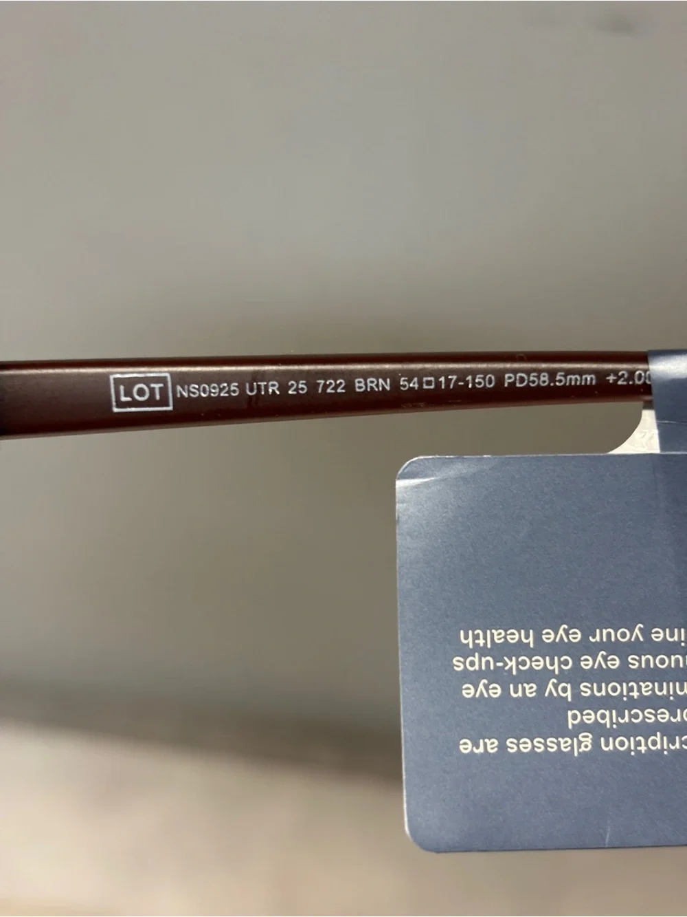 Universal Thread +2.00 Blue Light Filtering Reading Glasses Brown Frame NWT